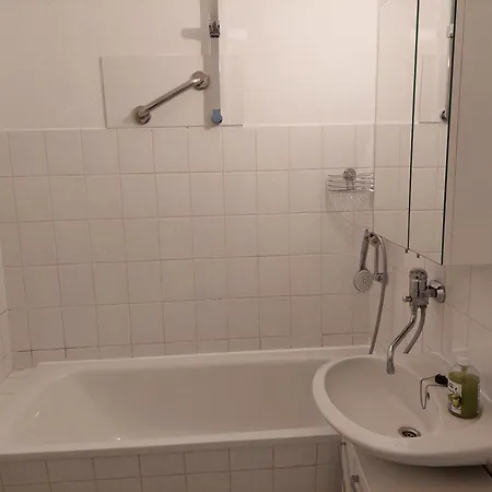 Einraumwohnung Am Stadtrand Apartment *